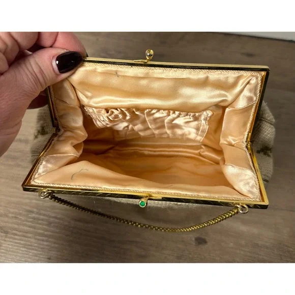 Vintage Needlepoint Floral Clutch Evening Bag Gold‎ Chain Kiss Lock Jewel Accent - Picture 5 of 8
